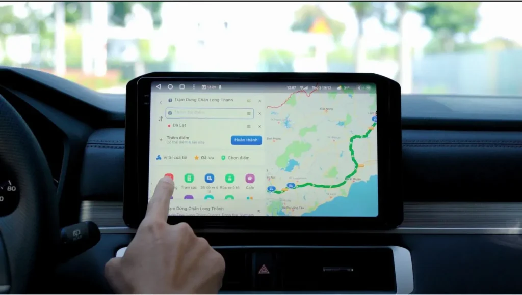 VIETMAP LIVE cho phép thêm được nhiều điểm đến trên lộ trình